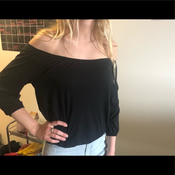 Off the shoulder top - Picture 2 of 3